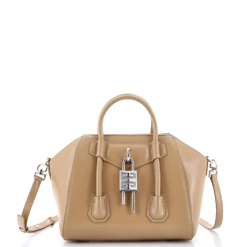 Antigona Lock Bag Leather Mini